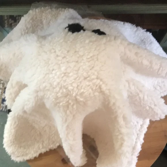 Pottery Barn Spooky and Cute Gus The Ghoulish Ghost Cuddle Decorative Pi… - Picture 11 of 16